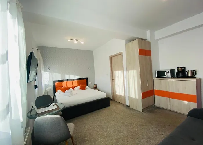 Orange House קונסטנצה