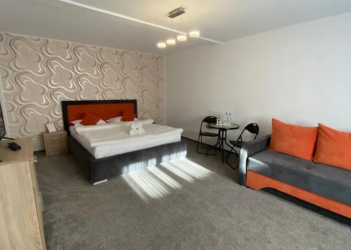 Orange House בית אירוח קונסטנצה