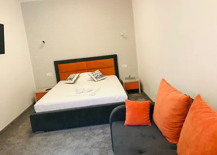 Orange House בית אירוח