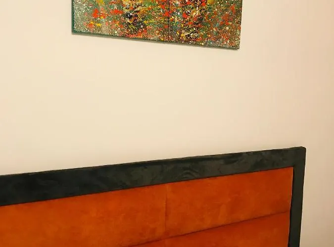 בית אירוח Orange House קונסטנצה