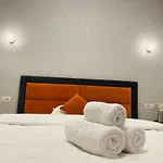 Orange House * 콘스탄차
