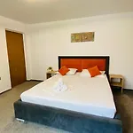 Orange House 홈스테이 *