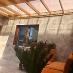 홈스테이 Orange House 콘스탄차