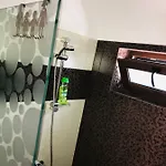 Orange House 홈스테이 콘스탄차