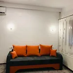 Orange House 콘스탄차