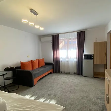 Orange House Constanta Homestay *