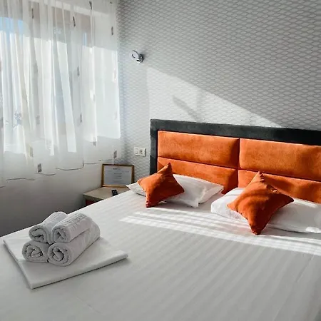 Orange House Constanta * Constanta