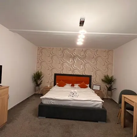 Orange House Constanta Homestay *